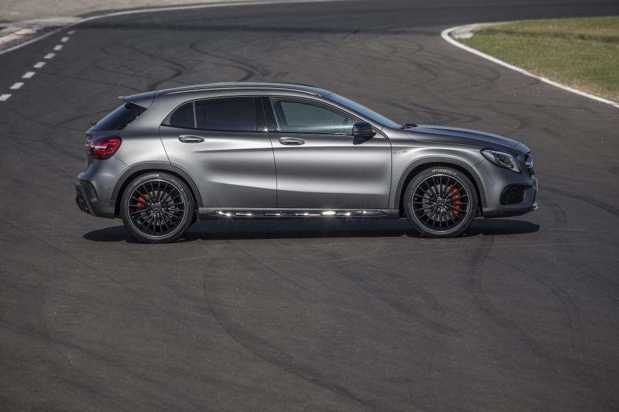  Mercedes-AMG GLA45 4Matic 2017 года  (WW) (фото 27 из 40)